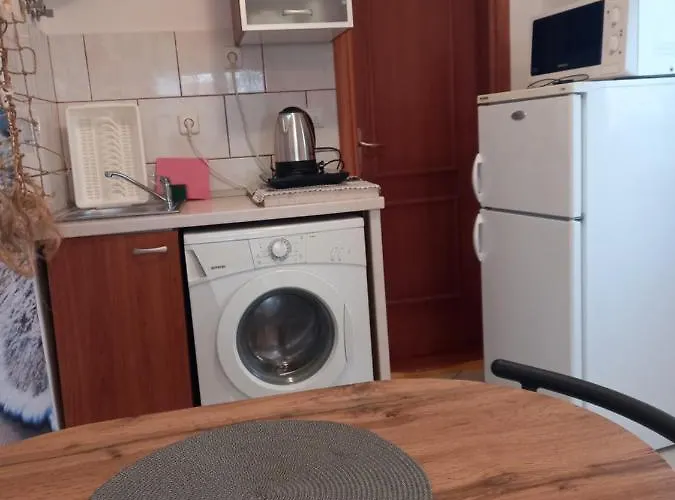 Apartman Ap ,nini' Supetar