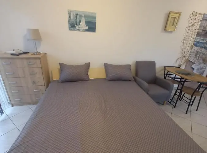 Ap ,nini' Apartman Supetar